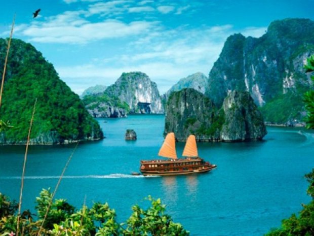 Découverte des baies du Viet Nam en colonie de vacances itinerante