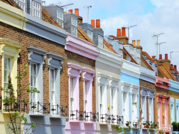 Façades colorées des maisons de Londres