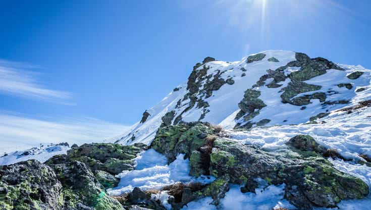 Paysage de montagne en classe de neige cet hiver