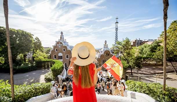adolescente visite gaudi espagne sortie scolaire