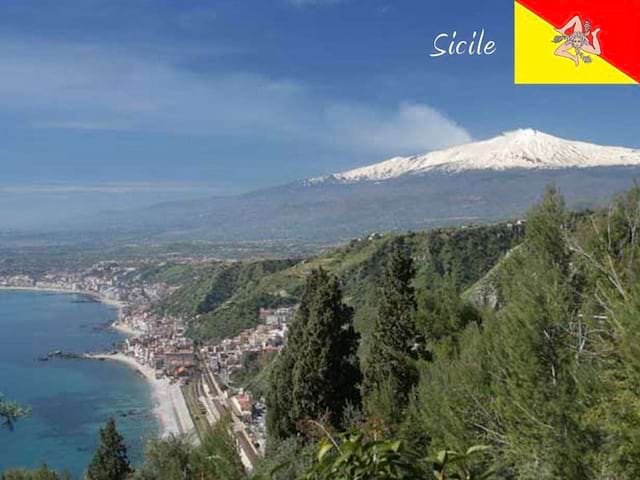 Paysage de la Sicile en colonie de vacances cet été pour ados