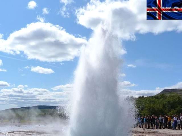 Geyser en Islande en colonie de vacances d'été ados