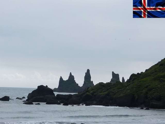 Vue sur les cotes cet été en Islande durant une colonie de vacances pour ados