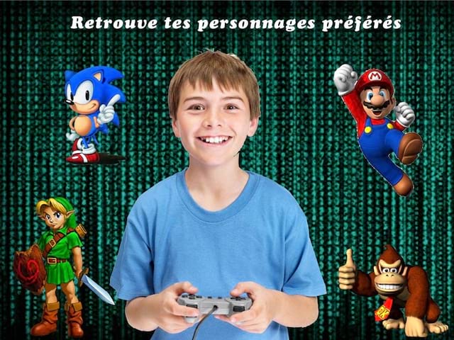 Jeune garçon jouant à la console avec ses personnages préférés en colo geek