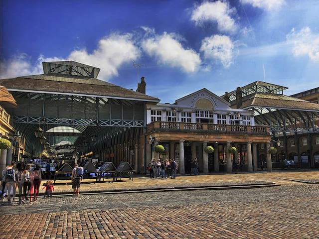 Vue sur le Covent Garden Market de Londres en Angleterre