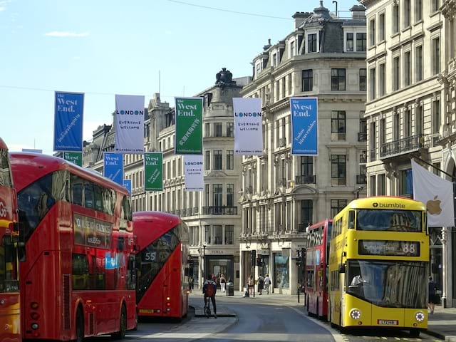 Oxford Street en Angleterre en été