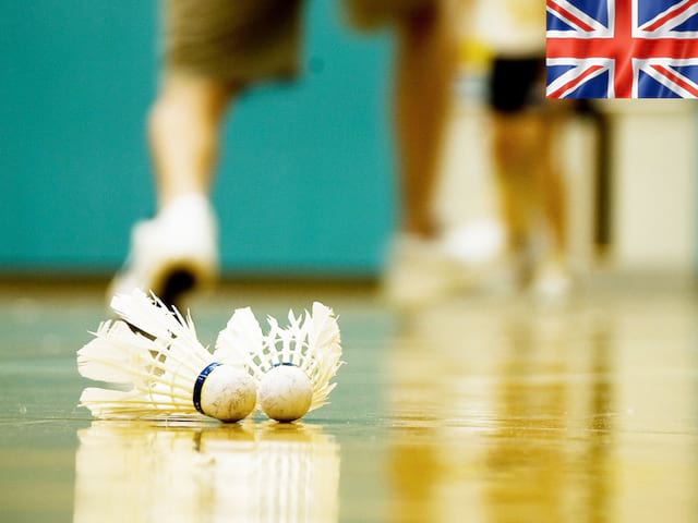 Apprendre l'anglais durant un stage sportif de badminton