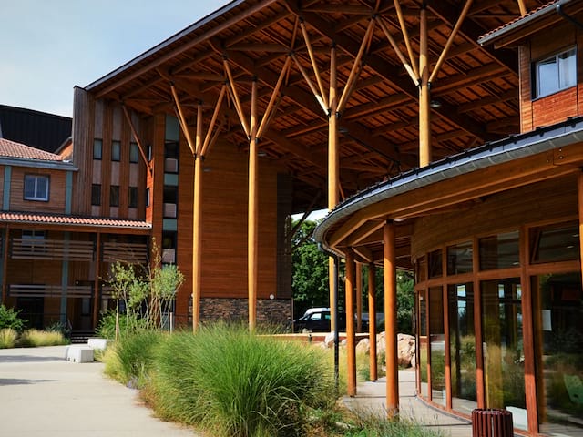 vue sur le Centre d'hébergement stage sportif gym artistique