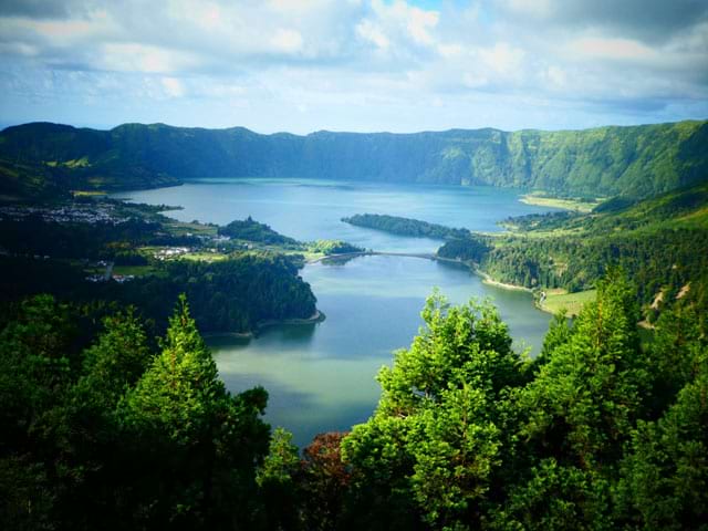 paysages des açores en colonie de vacances cet été pour ados