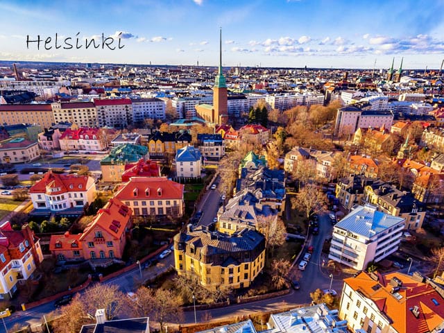 Helsinki vu du ciel en colonie de vacances d'été pour ados