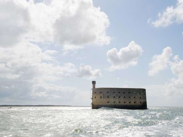 Vue sur Fort Boyard en colonie de vacances d'été