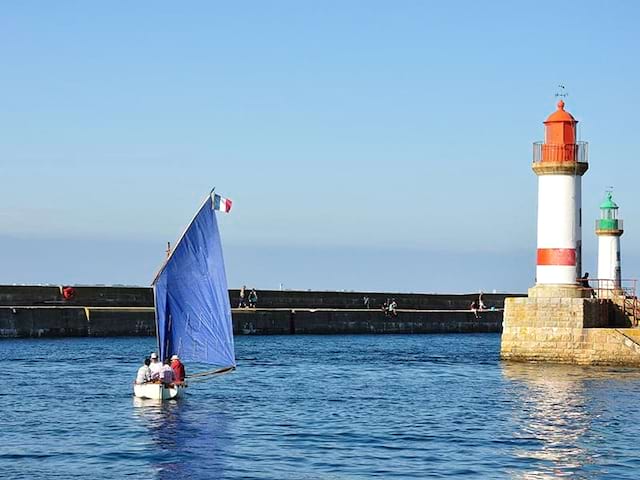 Ile de Groix en Bretagne, lors d'une colo de vacances en itinérance