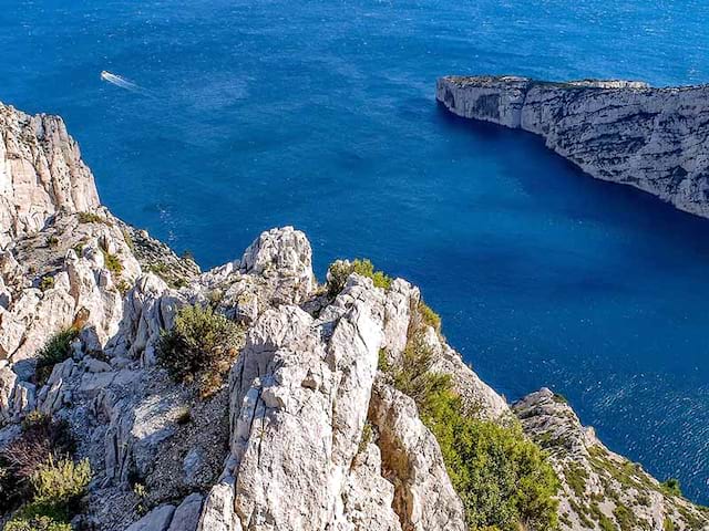 Parc Nationale des Calanques en été