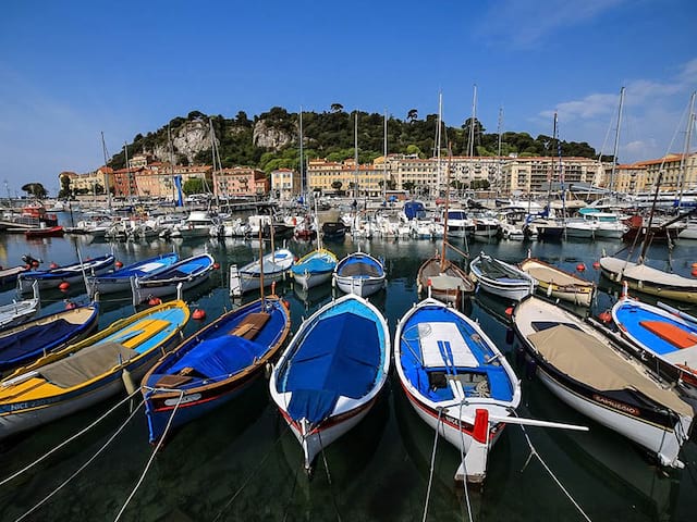 Port de Nice en été