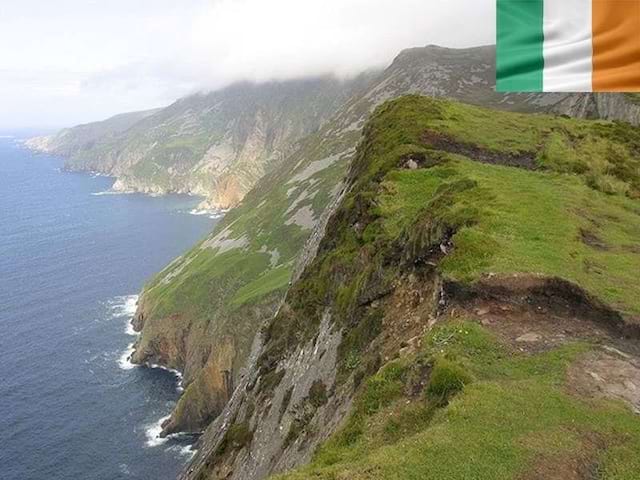 Falaises d'Irlande en été