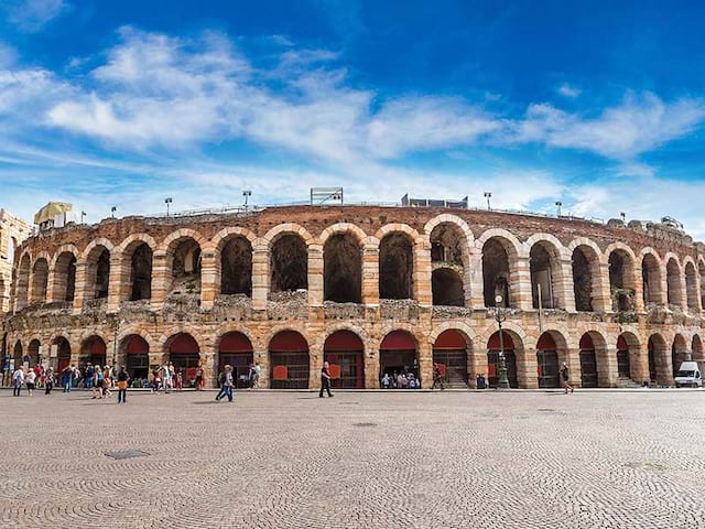 Arènes de Vérone en Italie cet été