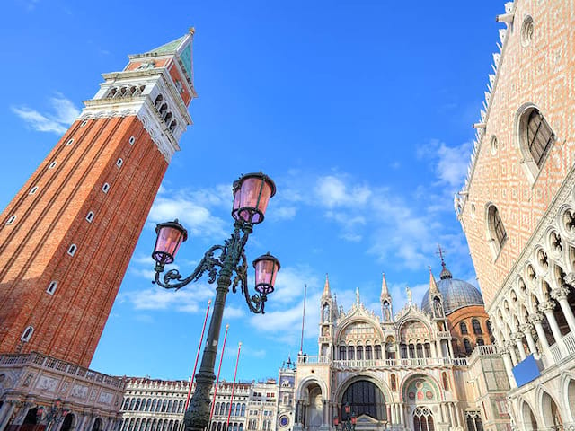 Monument vu en colonie de vacances en Italie cet été