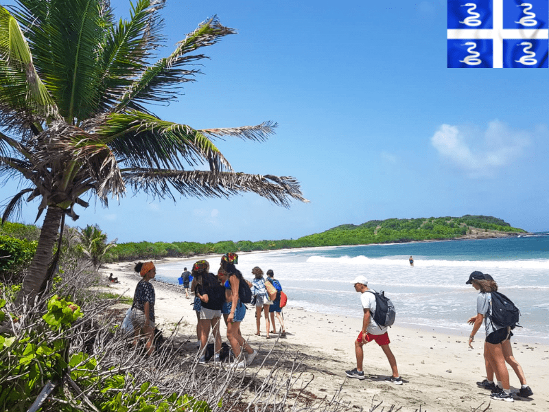 Découverte d'une plage paradisiaque en colo  de vacances en Martinique cet été