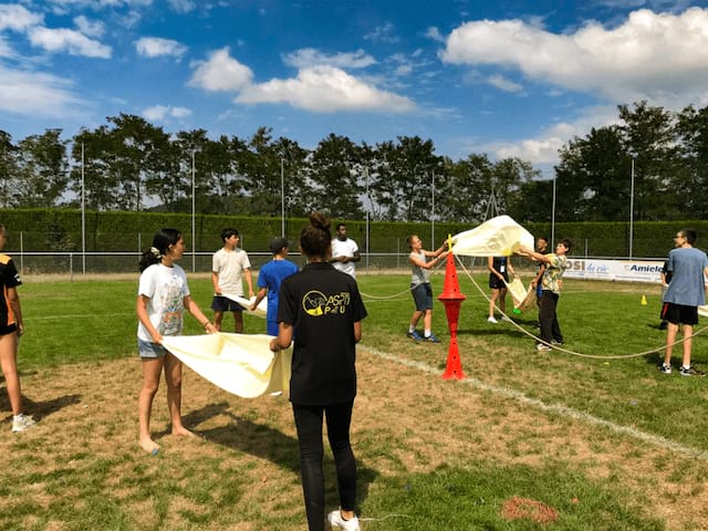 Grands jeux d'animation à Yssingeaux en colo de vacances Equitation cet été