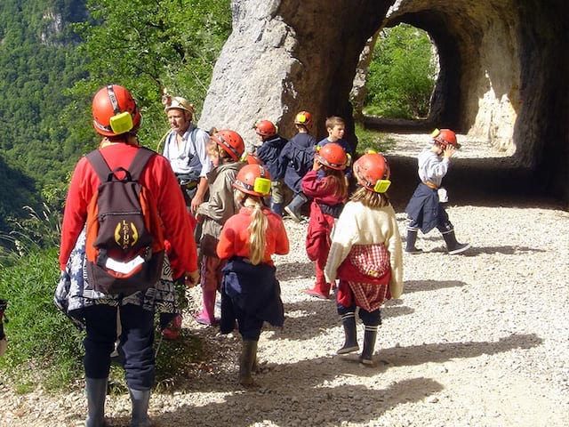 Groupe de jeunes en colo Aventure Nature cet été 