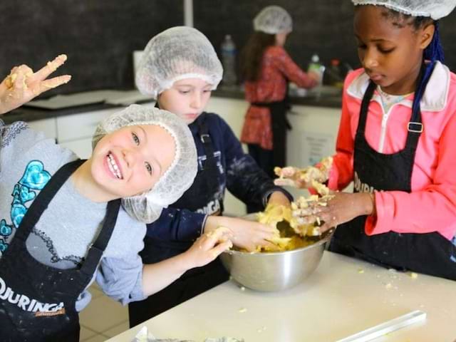 Activité cuisine en colo de vacances cet été