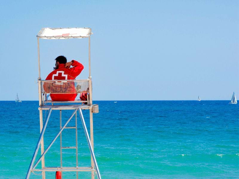 Sauveteur en mer en colo de vacances à Mimizan cet été pour pré-ados