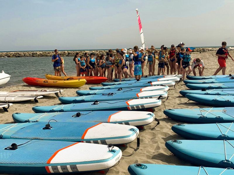 Activité paddle en colonie de vacances à St Martin de Crau cet été