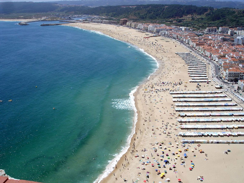 Plage au Portugal en colo de vacances itinérante cet été
