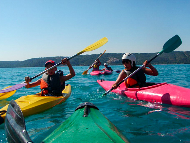 canoë kayak dans les gorges du verdon cet été