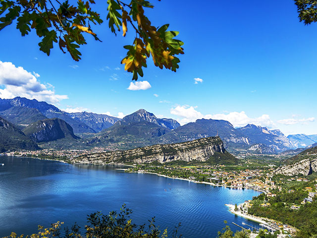 lac de garde lac des alpes italiennes sejour en itinerance été 