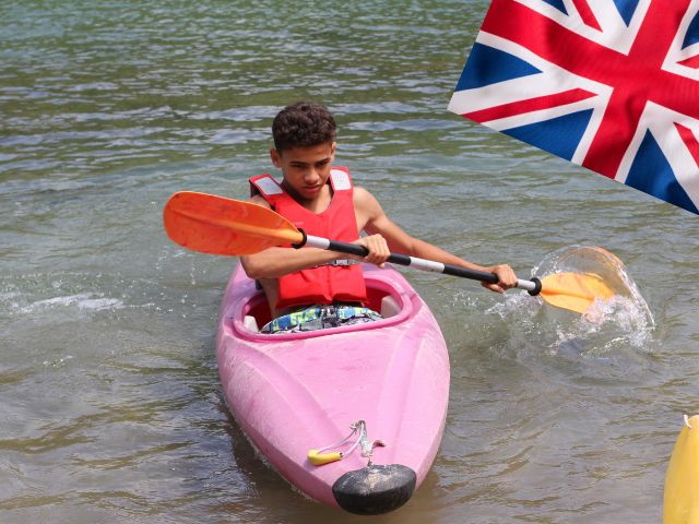 Activité kayak en colo de vacances spéciale anglais cet été