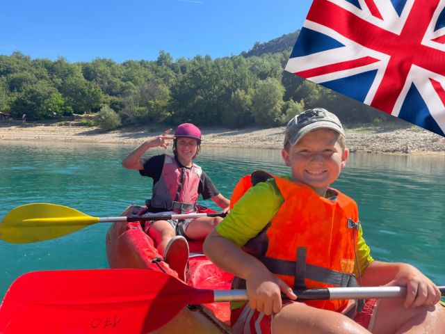 Jeune en colo de vacances cet été à Bauduen