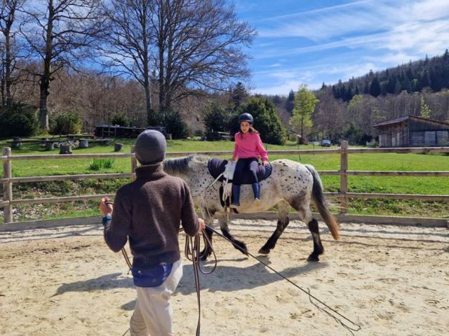 Activité équitation en colo de vacances cet été