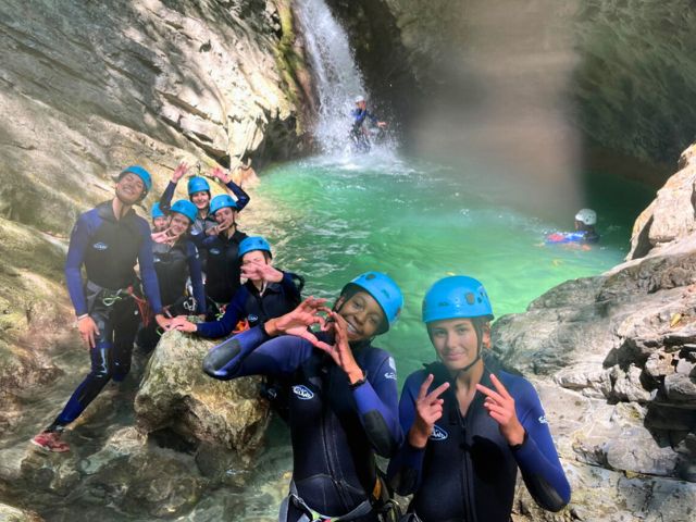 Canyoning en colo de vacances à Hauteluce