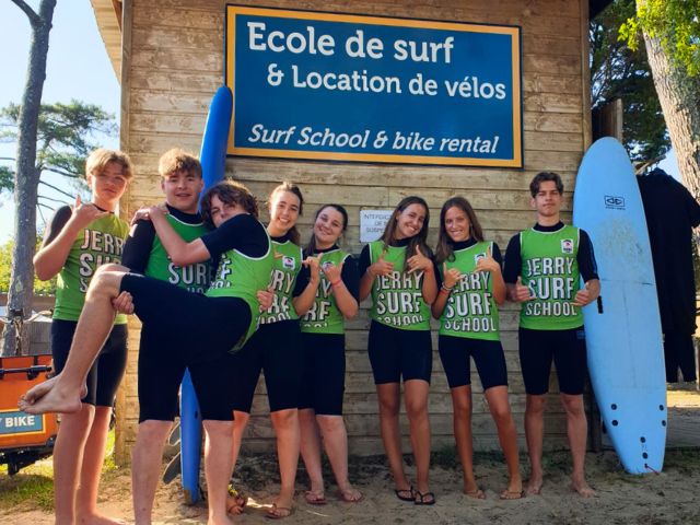 Session surf en colo de vacances cet été à Capbreton 