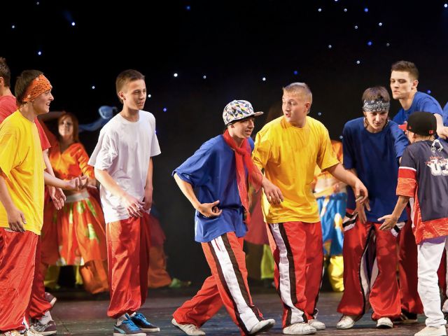 Activité danse en colo de vacances cet été