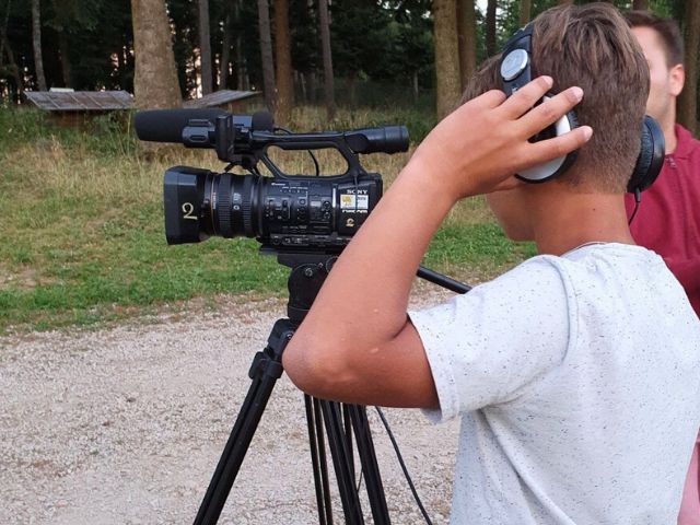 Activité artistique en colo de vacances cet été