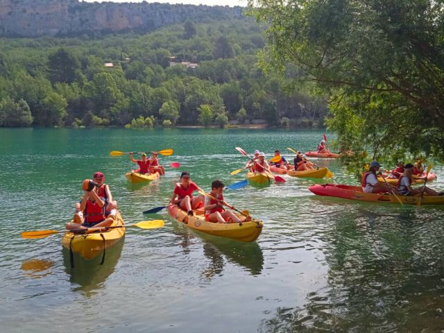 Activité kayak en colo de vacances multi activités à Bauduen