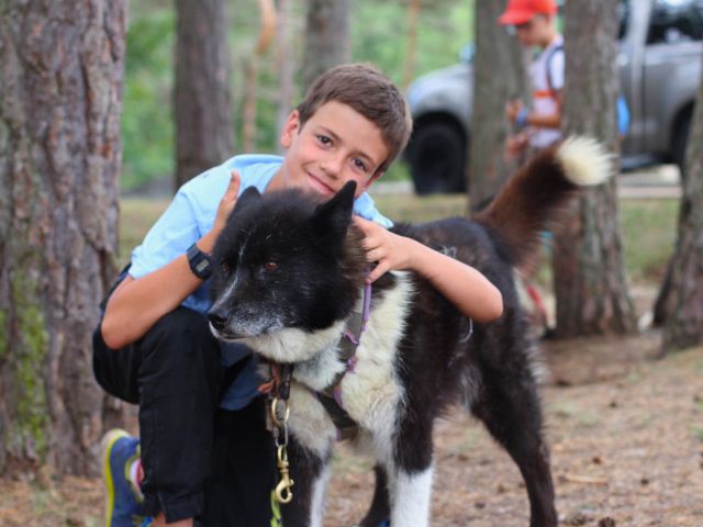 Jeune de 14 ans en colo de vacances montagne cet été à Hauteluce