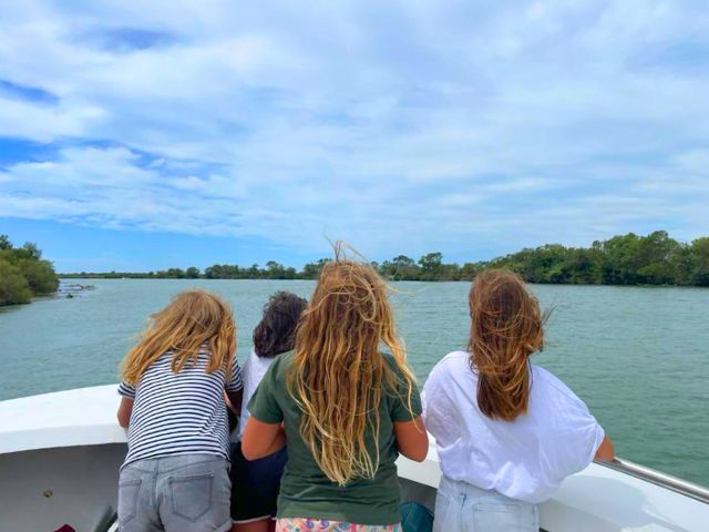 Excursion en bateau cet été à St martin de crau en colo