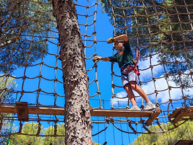Parcours aventure en colo de vacances multi activités