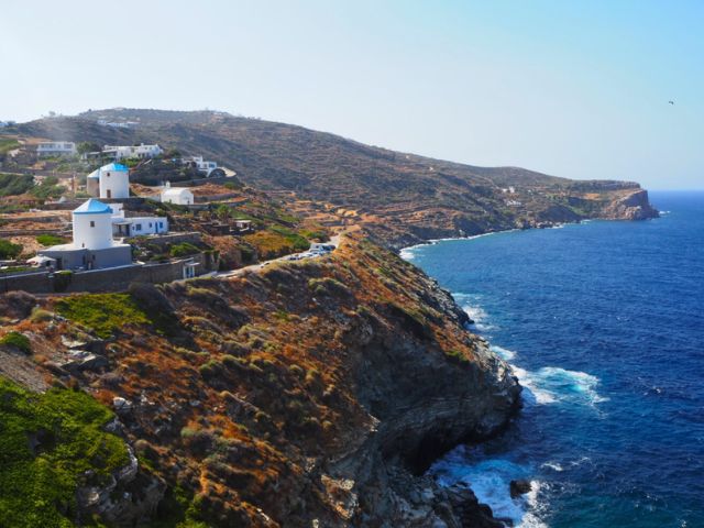 Paysage vue sur mer en colo de vacances itinérante en Grece