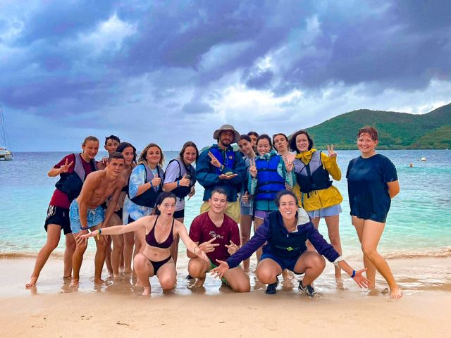 Groupe ados en colo de vacances Martinique cet été