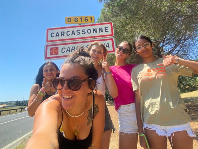Ados en vacances à Carcassonne cet été en colo de vacances 