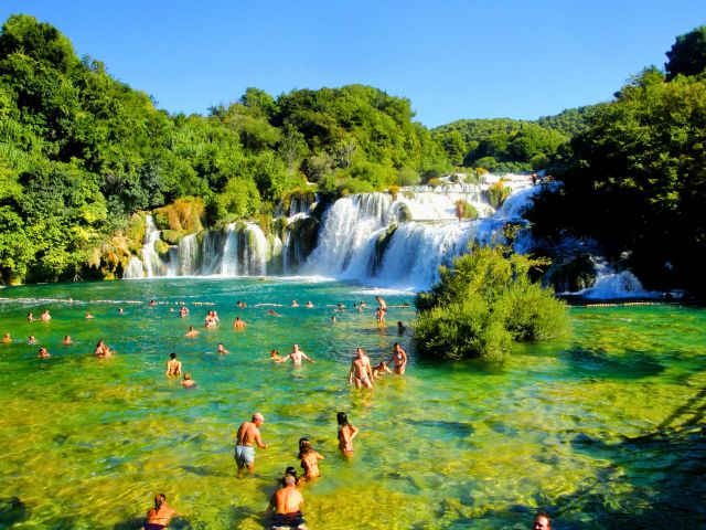 Paysage à couper le souffle en colo de vacances en Croatie itinérante cet été