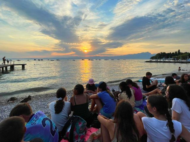 Coucher de soleil en Italie en colo de vacances cet été