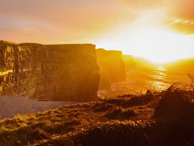 Falaises de Moher en colo de vacances en Irlande cet été