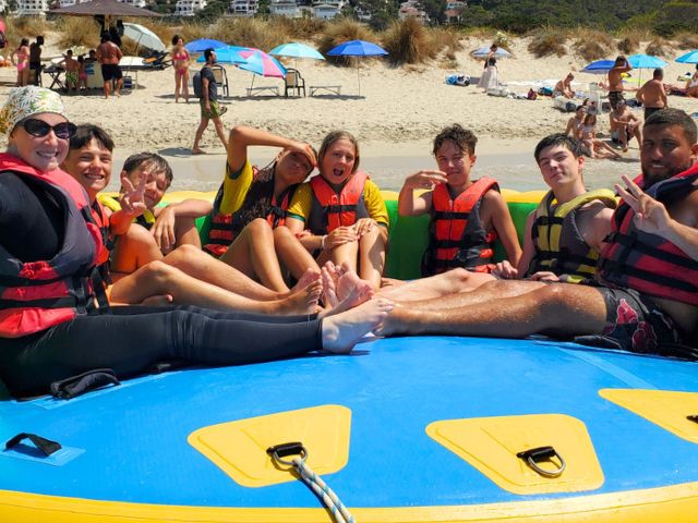 Bouée tractée en colo de vacances cet été à Minorque