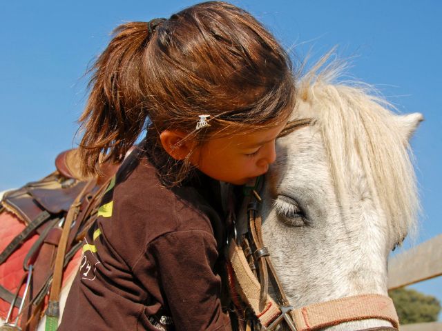 Jeune fille en colo cet été à Tence