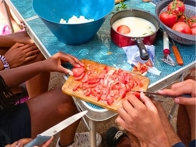 Vie en collectivité au camping en colo de vacances cet été